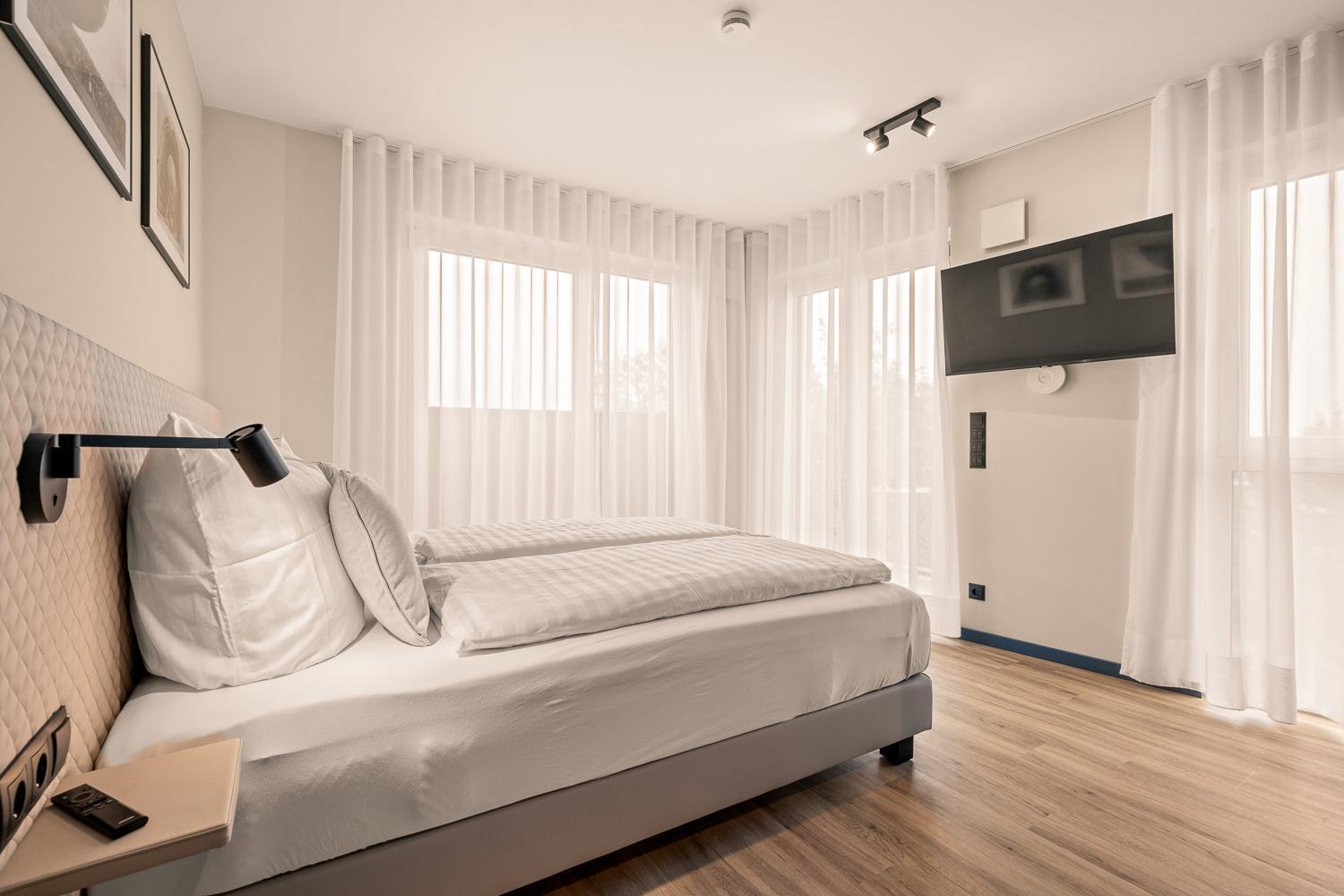 Motel42-Temporary Living Friedrichshafen Ngoại thất bức ảnh
