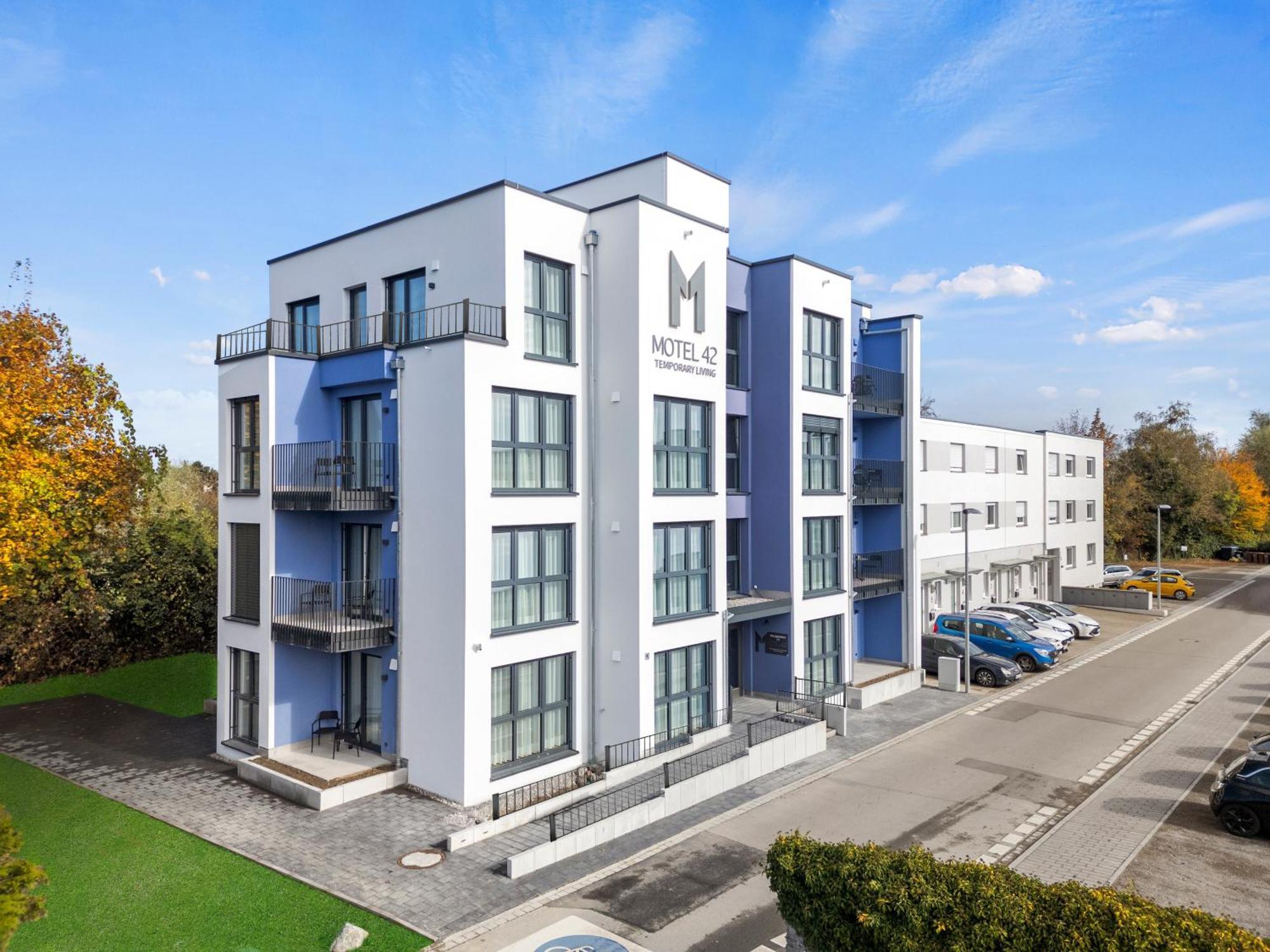 Motel42-Temporary Living Friedrichshafen Ngoại thất bức ảnh